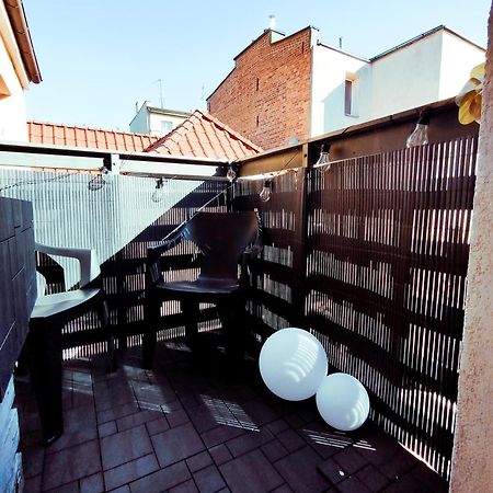 Kosmos 9 - Apartament Orbita By Rentoom Thorn Exterior foto